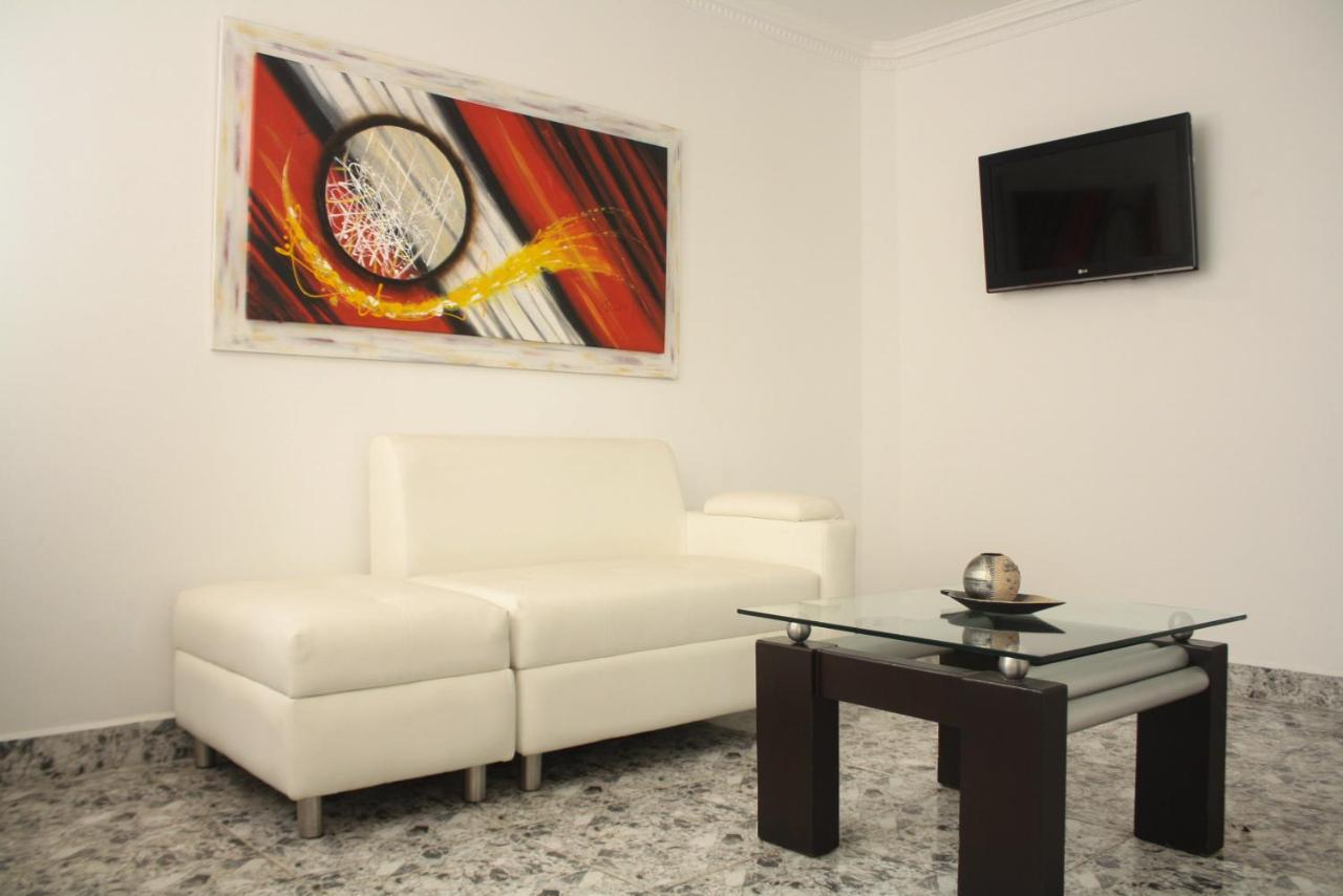 Apartahotel Kelly Cali Esterno foto